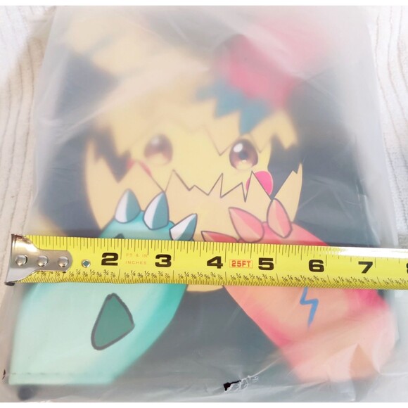 Pikachu Pokemon Card Binder For Card Collections (cards Not Included) - NEW - Picture 10 of 13